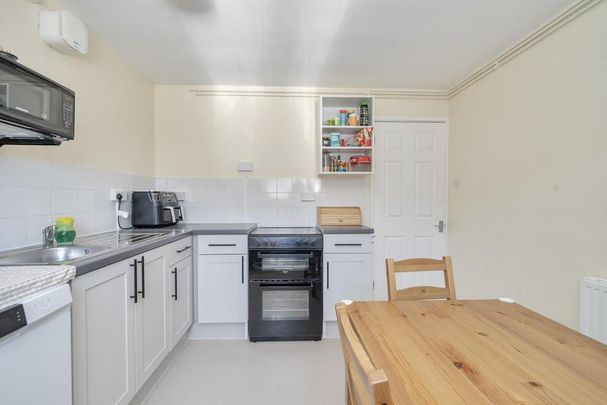 2 bedroom house to rent - Photo 1