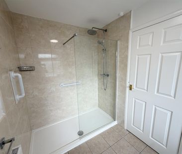 Ridgewood Drive, Pensby - Photo 6