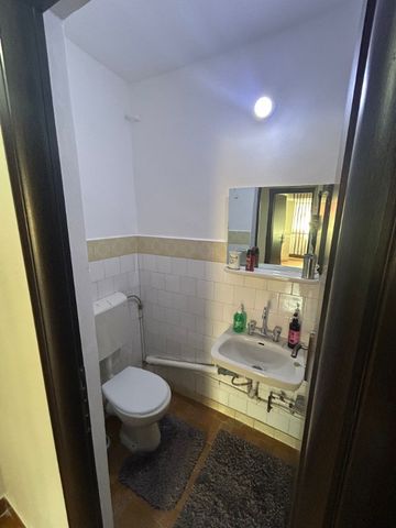 Ap. 3 cam Arcu, CT, aer condiționat, mobilat și utilat, 2 băi - Fotografie 5