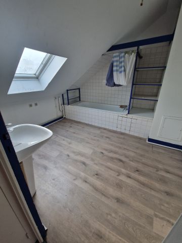 Location Appartement 4 pièces 65m² FECAMP 76400 - Photo 2