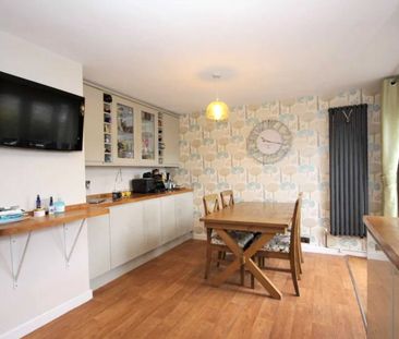 Carnoustie, Bracknell, Berkshire, RG12 - Photo 2