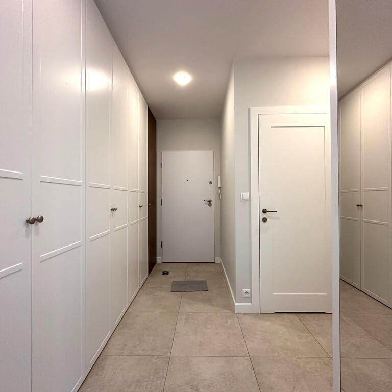 Zobacz Elegancki 3 pokojowy apartament W centrum 65 m² - Zdjęcie 1