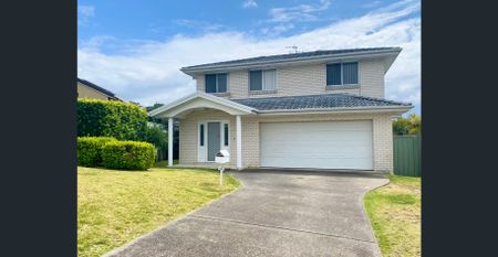 Charming Two-Storey Home - Photo 2