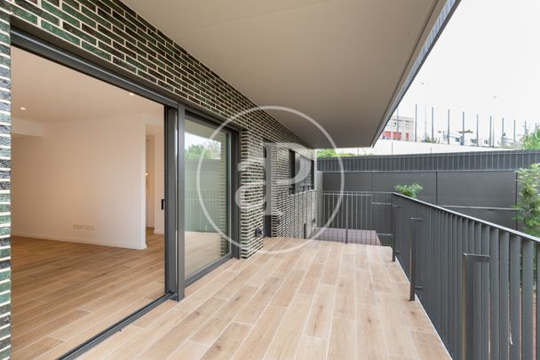 New-build apartment for rent in Finestrelles - Photo 1