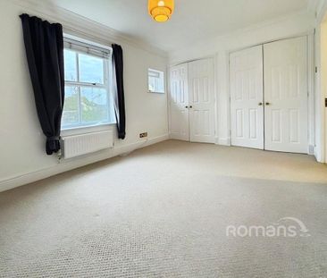 4 bedroom terraced house to rent - Photo 5