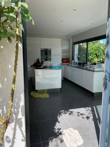 Location Maison 4 pièces 115m² LA ROCHELLE 17000 - Photo 2