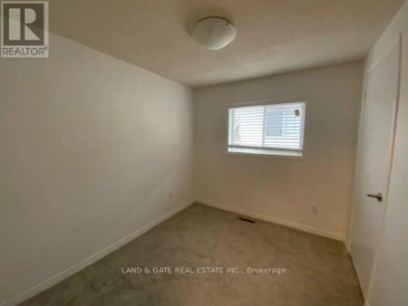 15 INGLIS AVENUE - Photo 4