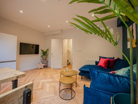 Mostyn Road Room 3 - Photo 5