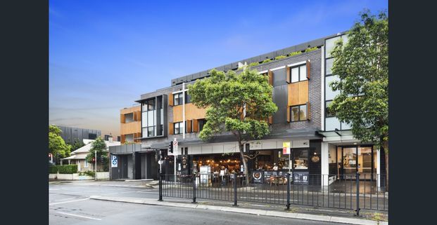 Spacious Apartment - Great Outdoor Area - Photo 1