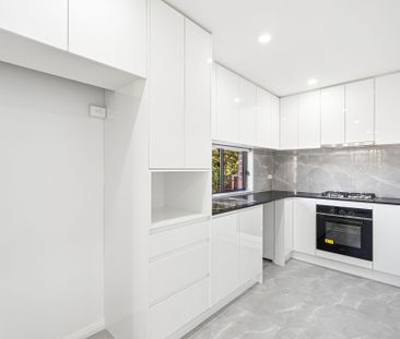 BRAND NEW TWO BEDROOM GRANNY FLAT - Photo 2