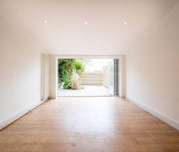 2 bedroom maisonette to rent - Photo 4