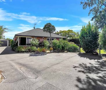 ASHBURTON, FOUR BEDROOMS TWO BATHROOMS - Photo 5