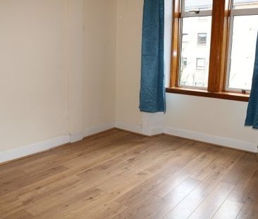 Crow Road, Anniesland - Photo 3