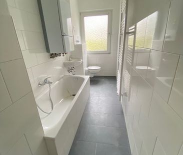 ruhige Sackgasse, schönes Arbeitszimmer, zwei Balkone - Photo 1