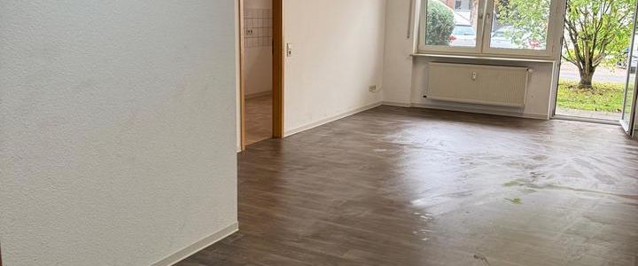 Helle 2-Zimmer-Wohnung mit Terrasse und Stellplatz - Photo 1