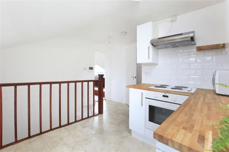1 bedroom flat to rent - Photo 5