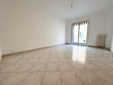 Location Appartement 3 pièces 54m² NICE 06000 - Photo 4