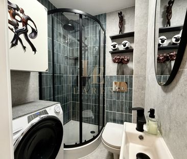 Kawalerka na Włochach po remoncie - Zdjęcie 6