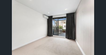 Oversized two bedroom apartment with two carspaces - Photo 5