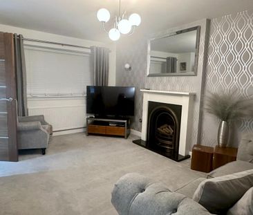 3 bedroom semi-detached house to rent - Photo 1