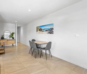 “Modern 2-Bedroom Apartment in the Heart of Mitchelton” - Photo 4