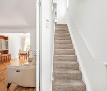 4 bedroom semi-detached house to rent - Photo 5
