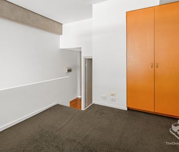 Central and Spacious 1 bedroom loft apartment in Fortitude Valley - Photo 2