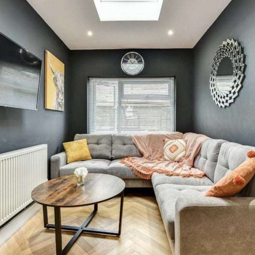 A Comforting House Share share for Rent in Brighton Room 5 - Photo 1