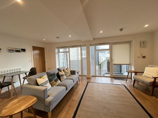 Fountain Court, Falmouth - Photo 1