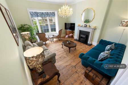 2 bedroom maisonette to rent - Photo 3