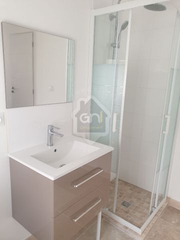 Location appartement 28.62 m², Maillane 13910 Bouches-du-Rhône - Photo 4