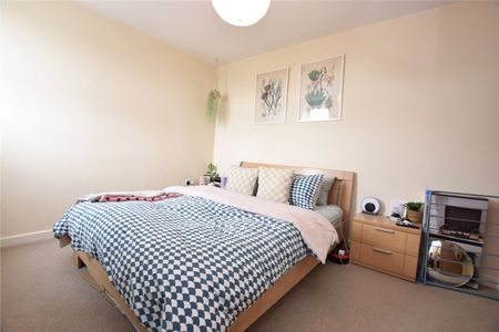 Littlemoor Road, Pudsey, West Yorkshire, LS28 9GH - Photo 2