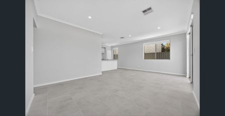 Spacious Family Living in the Heart of Dayton - Photo 5