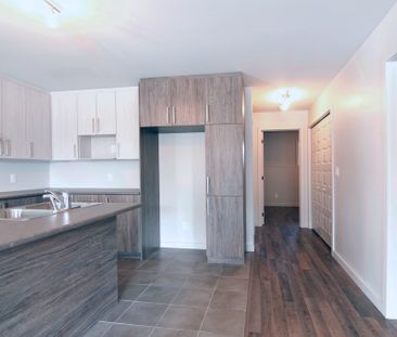 4 1/2 QUADRUPLEX SHERBROOKE(ROCK FOREST) - Photo 3
