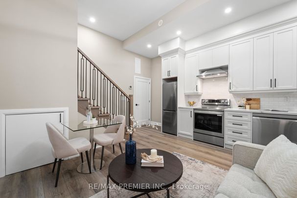 For Lease - 454 Valermo Drive, Toronto, Ontario - Photo 1