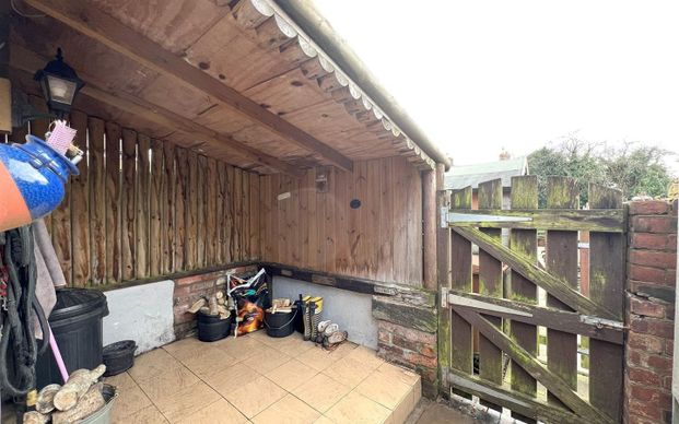 The Bank, Scholar Green - Photo 1