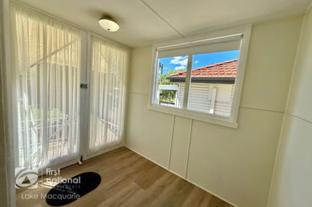 Freshly Renovated & Lawn maintenance included - Photo 5