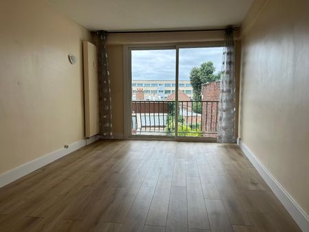 Location Appartement 3 pièces 73m² ARRAS 62000 - Photo 2