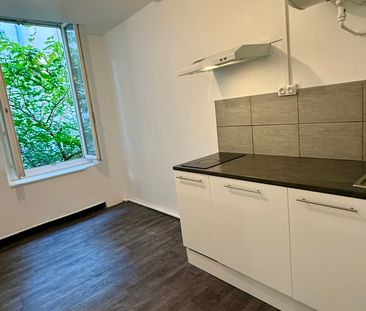 Location Appartement 1 pièce 26m² MARSEILLE 5ème - Photo 2