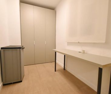 Calle Juan Ramón Jiménez, Valencia, Valencian Community 46240 - Photo 4