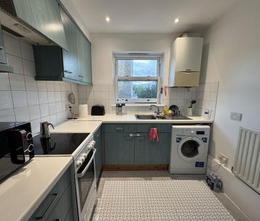 1 bedroom flat to rent - Photo 2