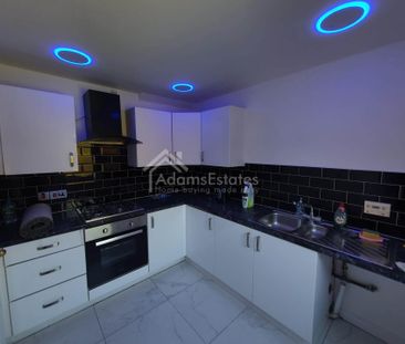 Price £1,100 pcm - Available Now - Unfurnished - Photo 3