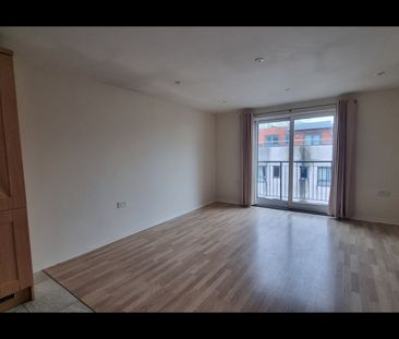 1 Bed Flat, Admirals Wharf, SO14 - Photo 2