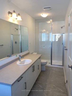 Condo Townhouse For Lease | S9044256 - Photo 1