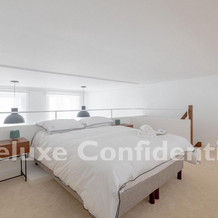 Appartement • Odéon - Photo 1
