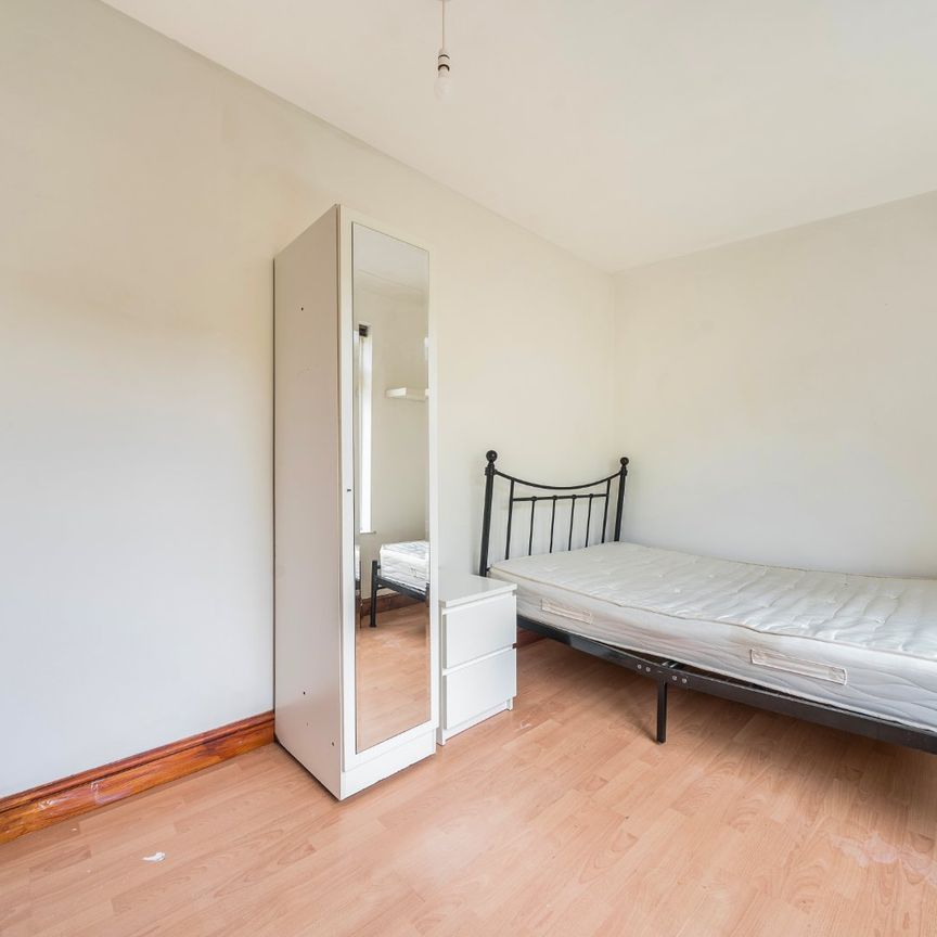 5 bedroom semi-detached house to rent - Photo 1