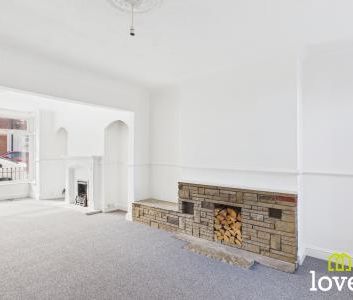 2 bedroom Terraced House To Let - Photo 2