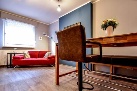 Charmante Wohnung im Herzen von Siegburg - Photo 2