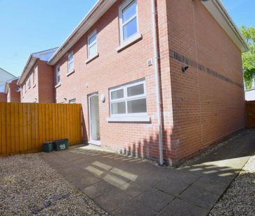3 bedroom terraced house to rent - Photo 6