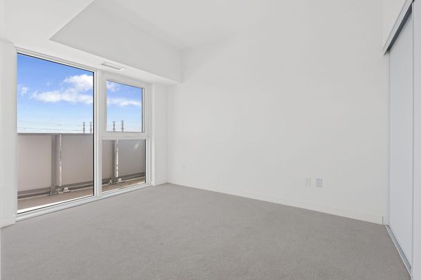 For Lease - 1010 Sandy Beach Road Unit# 405, Pickering, Ontario - Photo 1